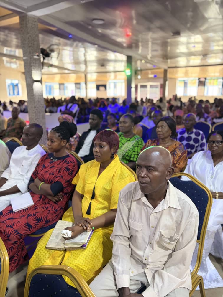 Members receiving the Word of God