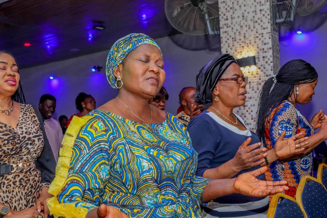 Praise and worship at Covenant Place of Rest